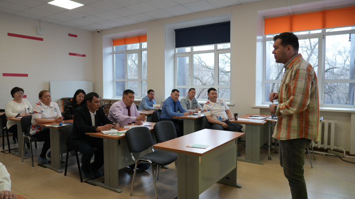 Две группы управленческих кадров Республики Саха (Якутия) обучаются на курсах повышения квалификации в ХК ИРО